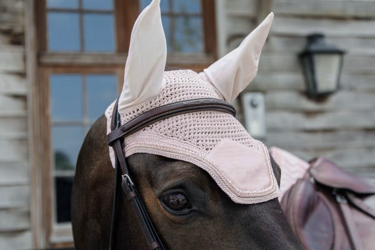 Kentucky Velvet Pearls Soundless Ørehette 