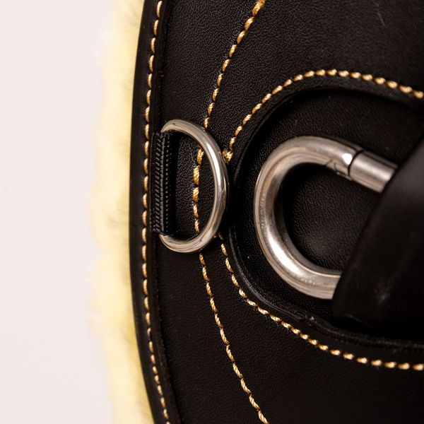 Hovedbilde Kentucky Anatomisk gjord m/saueskinn