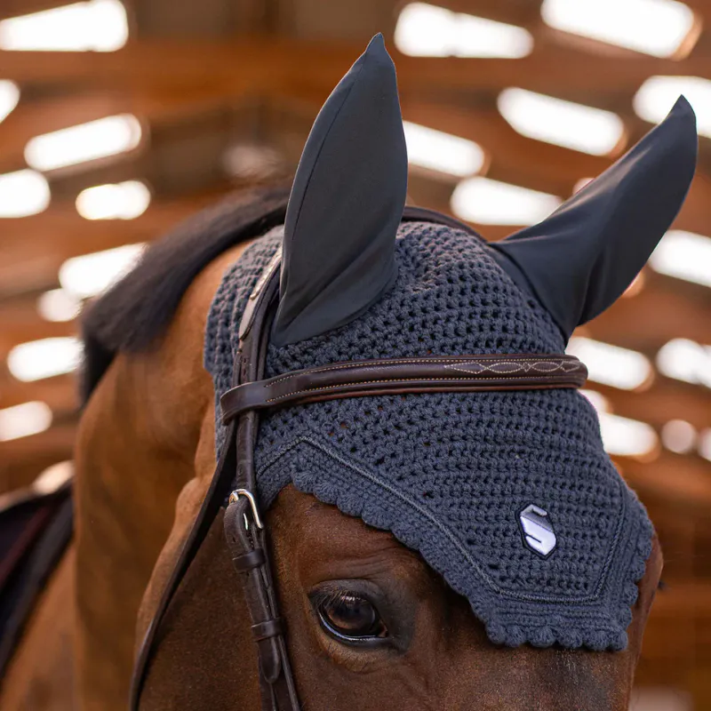 Samshield Soundshield Embroidery Ørehette - Anthracite Grey